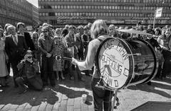 Elävän musiikin yhdistys Elmu ry's street music event at Kolmen sepän aukio