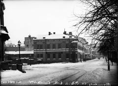 Winter view of the intersection of Mannerheimintie and Aleksanterinkatu in Helsinki in 1895