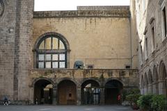 Mimmo Paladino sculpture in the courtyard of Castel Nuovo