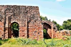 Balban Khan's Tomb and Jamali Kamali mosque