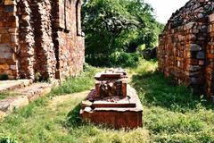 Balban Khan's Tomb and Jamali Kamali mosque