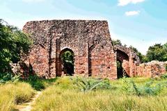 Balban Khan's Tomb and Jamali Kamali Mosque