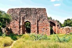 Balban Khan's Tomb and Jamali Kamali mosque