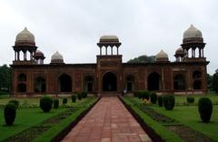 Mariam's Tomb, Sikandra