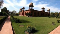 Tomb of Empress Mariam-uz-Zamani