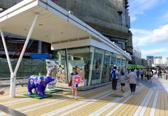 Avenue of Stars Souvenir Shop in 2015