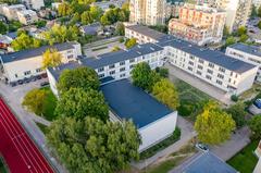 Vilniaus Tuskulėnų gimnazija in autumn