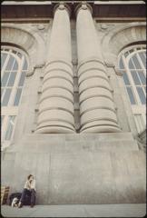 columns in front of Union Station in Kansas City Missouri