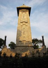 War Memorial panorama view from the west with clear blue sky