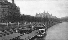 view of the Thames River from Westminster Bridge in London