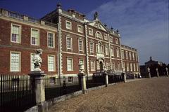 front of Wimpole Hall showing driveway and front steps