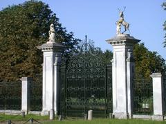 Wimpole Hall gates