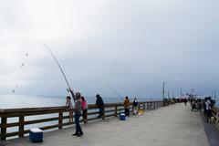 Mackerel fishing on Balboa Pier