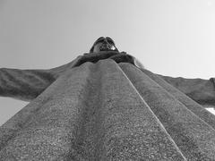 Statue of Cristo Rei in black and white