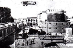 Vintage photo from the 1930s of Piazza Doria, the municipal villa, and the castle of Angri