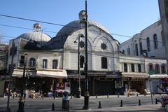 street in Istanbul with colorful buildings