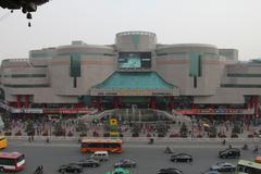 Xi'an Shopping Mall near Bell and Drum Towers