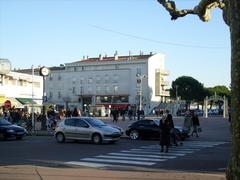 Place Charles de Gaulle in Royan