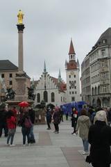 The Mariensäule on Marienplatz with the Altes Rathaus in the background