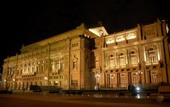 photo of Argentine monument