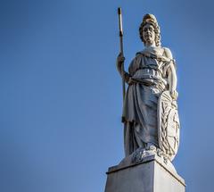 La Libertad on the top of the Pyramid of May