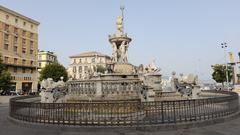 Fontana del Nettuno, Naples