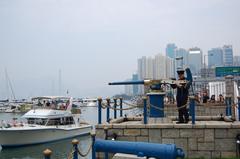 Preparing of the Noonday Gun in Hong Kong