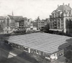 Het Leven magazine April Fools' Day prank about heated tiles on Dam Square, Amsterdam, 1923