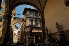 Firenze - Florence - Loggia dei Lanzi - Under the Arch