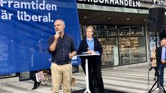 Jan Björklund and Anna Starbrink holding a public meeting at Sergels Torg in Stockholm