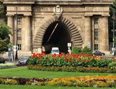 Eastern entrance of Budapest Tunnel from Adam Clark Square