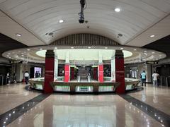 Shanghai Science and Technology Museum Station concourse