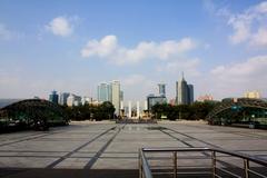 Shanghai Science & Technology Museum Station platform