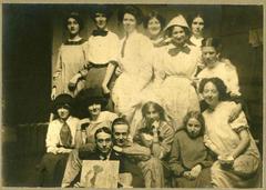 A.M. Pattison with classmates at Art Association of Montreal, 1912