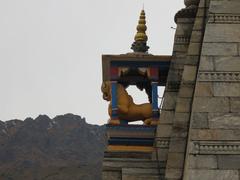 Lion statue at Kedarnath temple