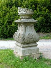 stone vase on neo-baroque pedestal in Grüneburgpark, Frankfurt