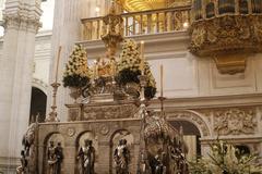 Procesión del Santísimo Sacramento en la Catedral de Granada