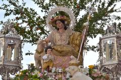 Procession of praises to the Divina Pastora in Málaga