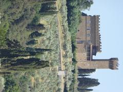 Giardino di Boboli with sculptures and greenery