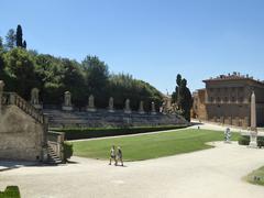 Giardino di Boboli garden with pathways, trees, and statues