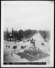 Entrance to Paseo, Mexico City, ca.1905-1910 with equestrian statue and horse-drawn carriages