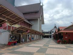 Muzium Negara in Kuala Lumpur with spacious plaza and clear sky