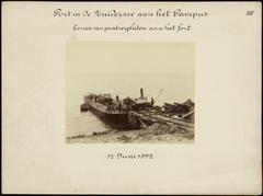 Construction of gun turrets at Forteiland Pampus in the Zuiderzee, part of the Stelling van Amsterdam.