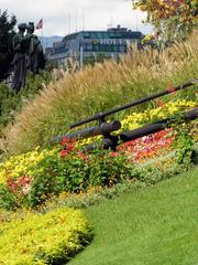 Genève Quai Général Guisan with Jardin anglais, flower clock, and national monument