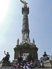 people walking on Paseo de la Reforma in Mexico City during Dflickr Day