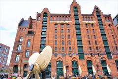 Internationales Maritimes Museum Hamburg exterior