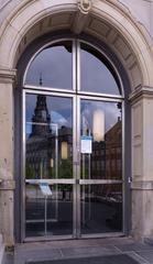 Entrance to Børsen with reflection of Christiansborg.