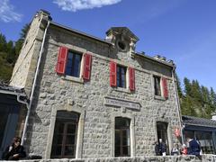 Photo of Estación De Montenvers in Chamonix-Mont-Blanc, Francia