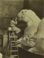 Anders Jensen Bundgaard working on sculpture