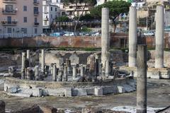 Macellum de Pozzuoli ancient Roman market ruins